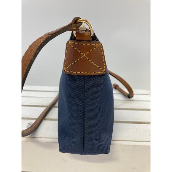 DOONEY & BOURKE SMALL NAVY CANVAS CROSSBODY BAG (ASIS) - Picture 5 of 15